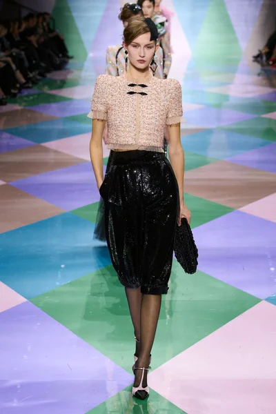Look 25